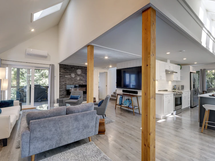 6163-6165 Coracle Drive, Sechelt, BC, V7Z 0C9 - 11