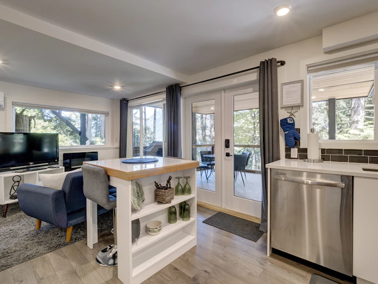 6163-6165 Coracle Drive, Sechelt, BC, V7Z 0C9 - 49