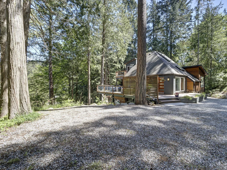 6163-6165 Coracle Drive, Sechelt, BC, V7Z 0C9 - 5