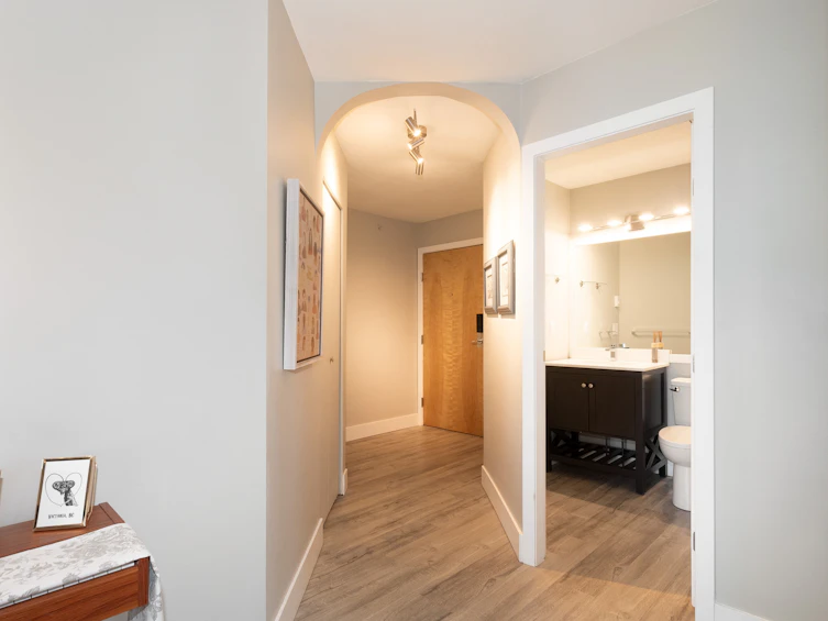 1111 Lynn Valley 405 Road, North Vancouver, BC, V7J 3V4 - 4