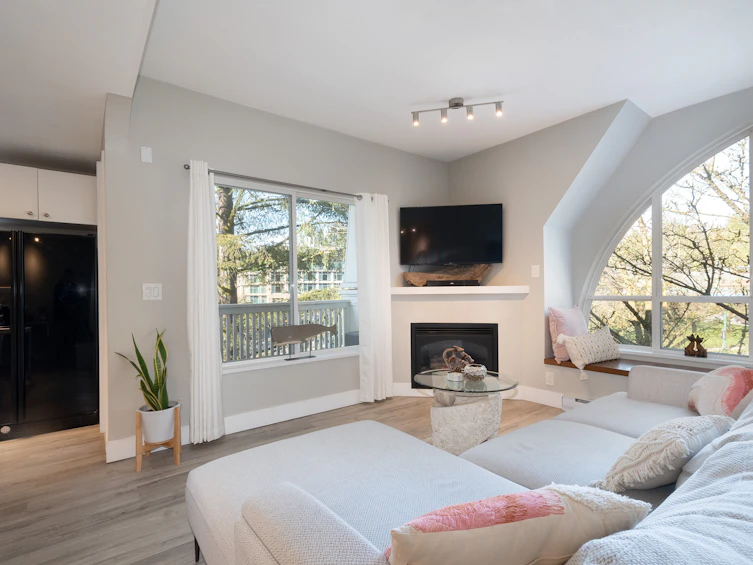 1111 Lynn Valley 405 Road, North Vancouver, BC, V7J 3V4 - 12