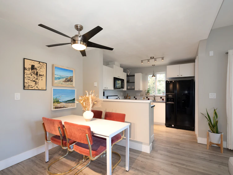 1111 Lynn Valley 405 Road, North Vancouver, BC, V7J 3V4 - 16