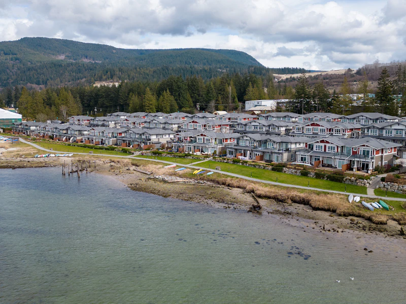 5910 Beachgate Lane, Sechelt BC