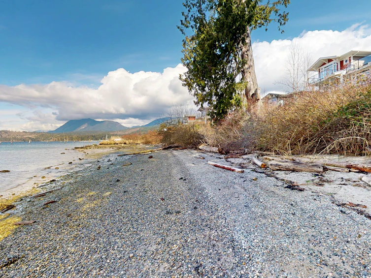 5910 Beachgate Lane, Sechelt, BC, V7Z 0S3 - 21