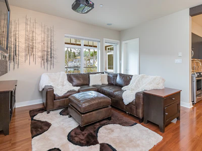 302-1395 Bear Mountain Parkway - 2