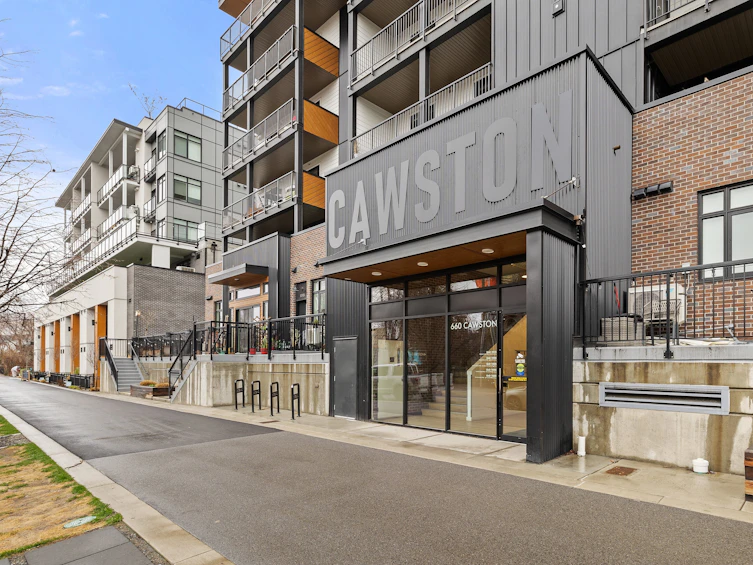 208-660 Cawston Avenue, Kelowna, BC, V1Y 9M1