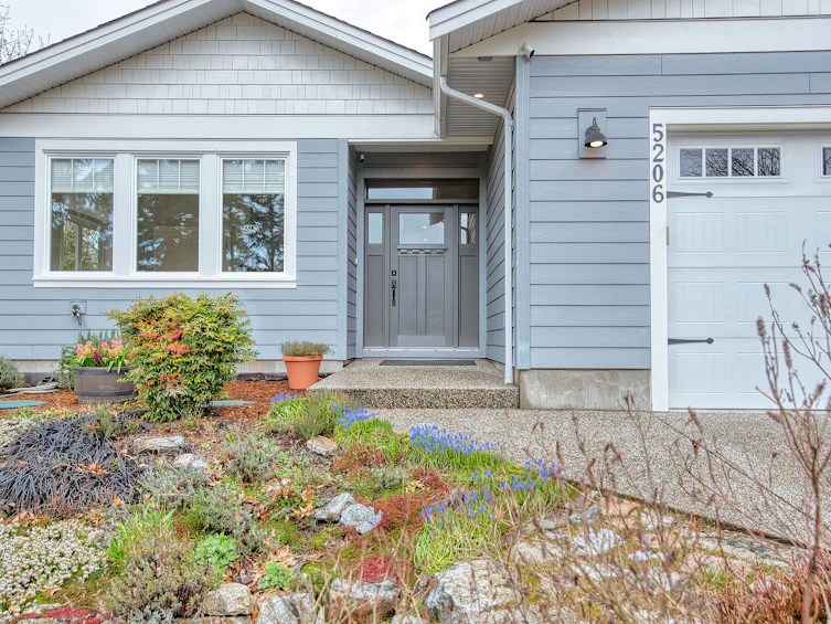 5206 Heather Road, Sechelt, BC, V7Z 0B9 - 2