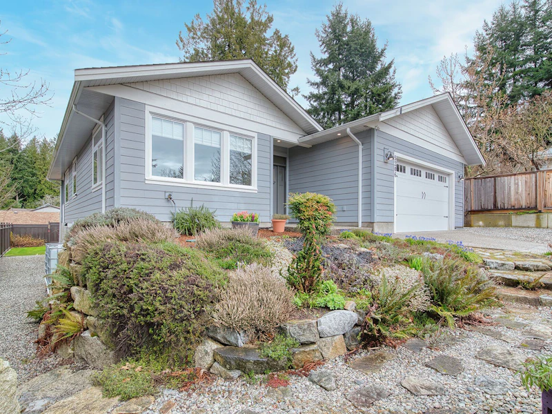 5206 Heather Road, Sechelt BC