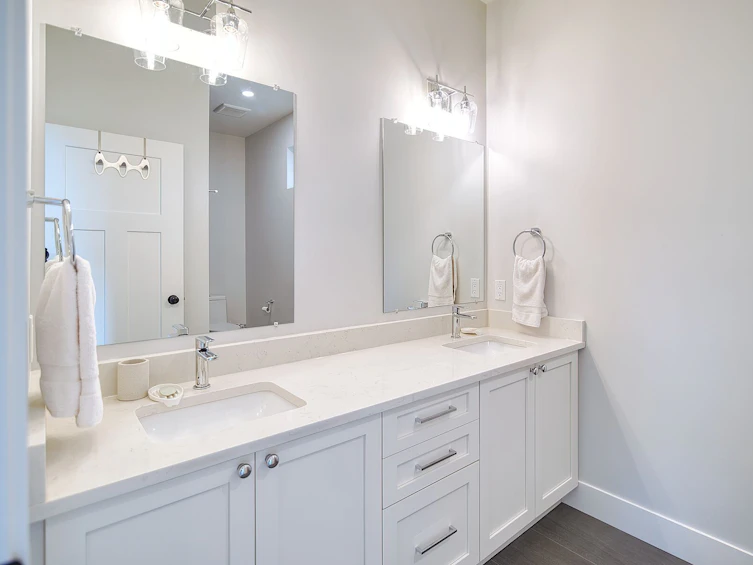 5206 Heather Road, Sechelt, BC, V7Z 0B9 - 19