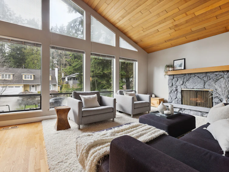 4590 Mapleridge Drive, North Vancouver, BC, V7R 4M8 - 9
