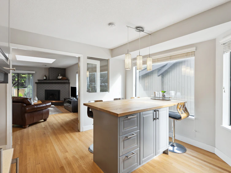 4590 Mapleridge Drive, North Vancouver, BC, V7R 4M8 - 26