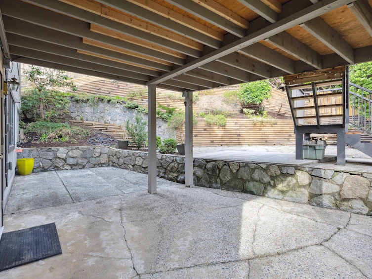 4590 Mapleridge Drive, North Vancouver, BC, V7R 4M8 - 45