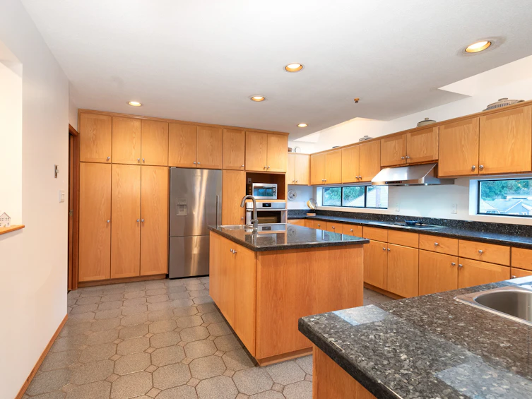1605 Lockehaven Road, North Vancouver, BC, V7G 2H3 - 16