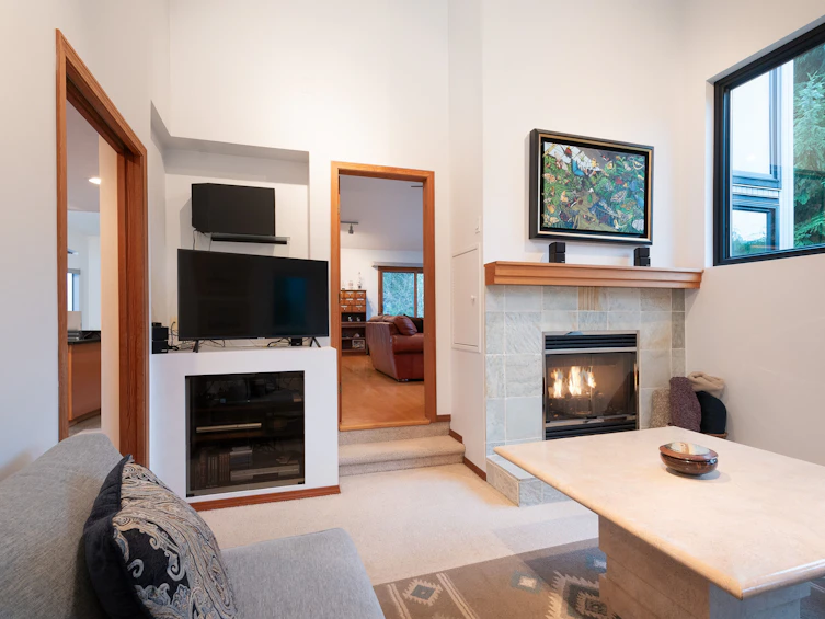 1605 Lockehaven Road, North Vancouver, BC, V7G 2H3 - 21