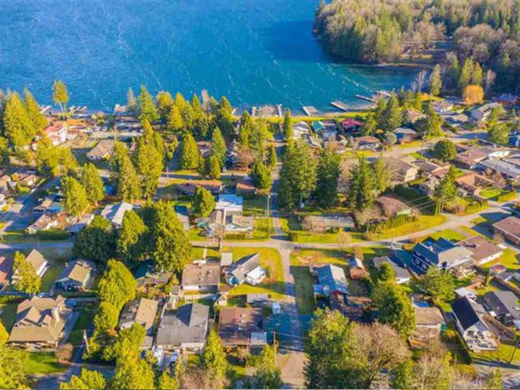 1876 Vera Road, Cultus Lake, BC, V2R 4X1 - 4