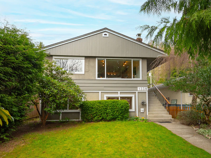 1338 W 17th Street, North Vancouver BC V7P 1W4