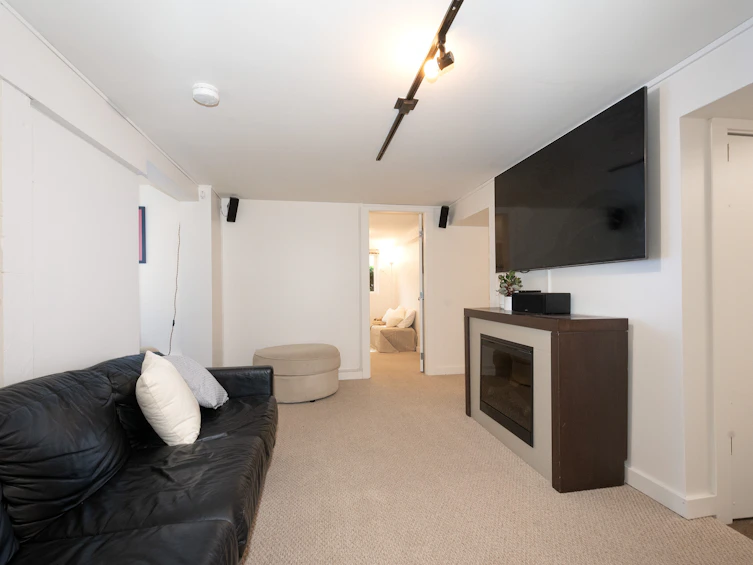 1338 W 17th Street, North Vancouver, BC, V7P 1W4 - 20