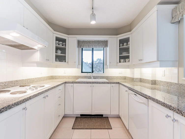 3E-338 Taylor Way, West Vancouver, BC, V7T 2Y1 - 13