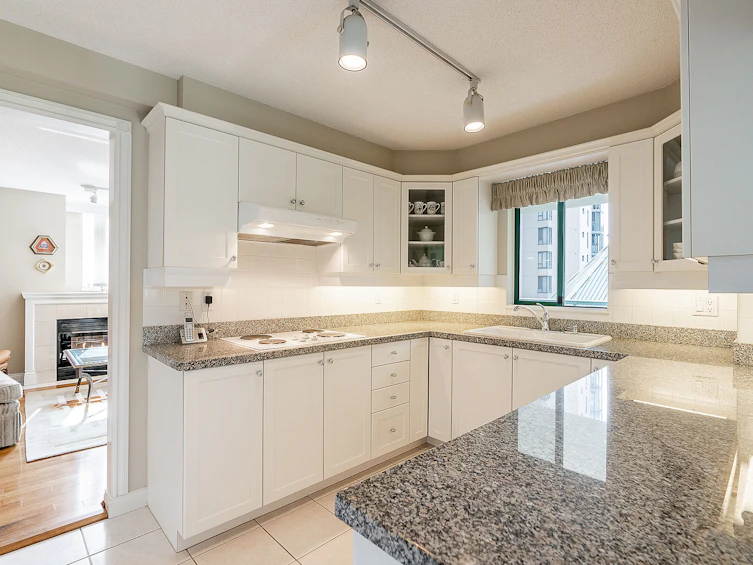 3E-338 Taylor Way, West Vancouver, BC, V7T 2Y1 - 15