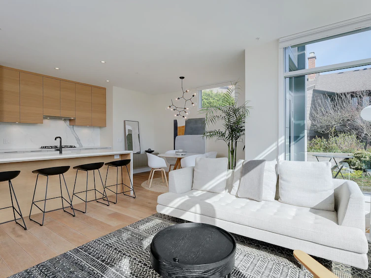 101-986 Heywood Avenue, Victoria, BC, V8V 2Y6 - 9