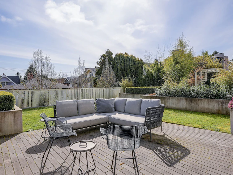 101-986 Heywood Avenue, Victoria, BC, V8V 2Y6 - 3