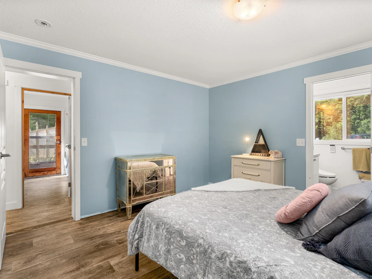 1751 Blower Road, Sechelt, BC, V7Z 0A6 - 25