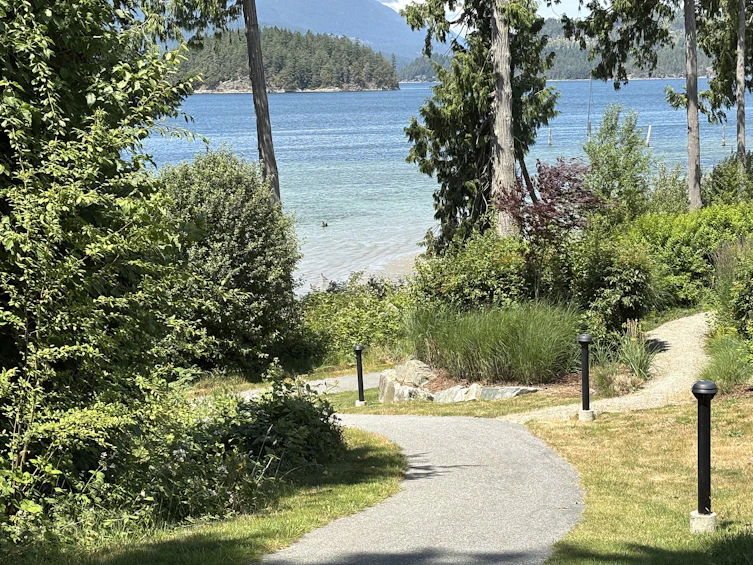 5591 Delta Road, Sechelt, BC, V7Z 0G1 - 2
