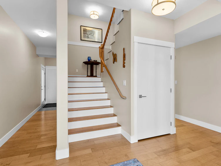 10989 Maddock Avenue, Lake Country, BC, V4V 2J5 - 39