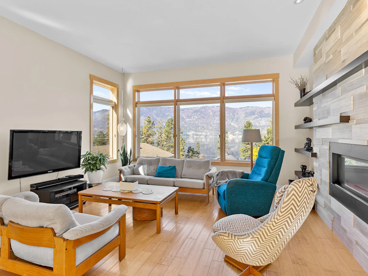 10989 Maddock Avenue, Lake Country, BC, V4V 2J5 - 16