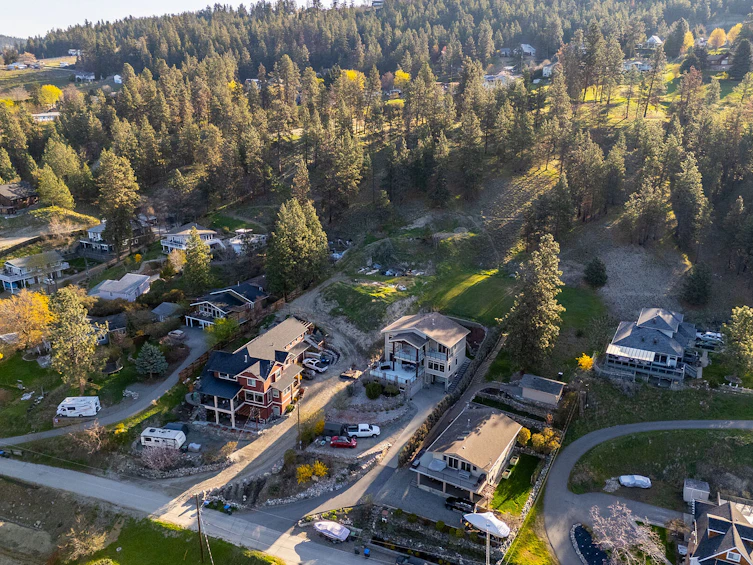 10989 Maddock Avenue, Lake Country, BC, V4V 2J5 - 68