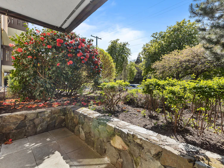 105-964 Heywood Avenue, Victoria, BC, V8V 2Y5 - 5