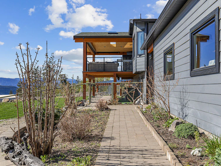 6025 Farmers Drive, Kelowna, BC, V1P 1A3 - 39