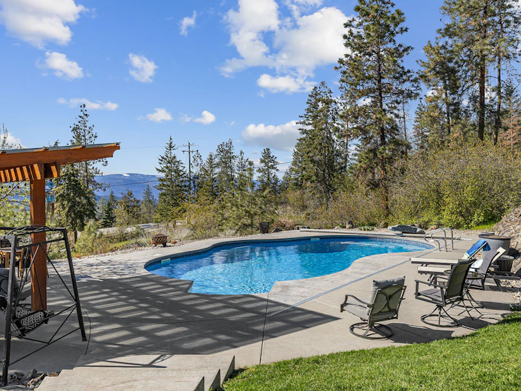 6025 Farmers Drive, Kelowna, BC, V1P 1A3 - 45