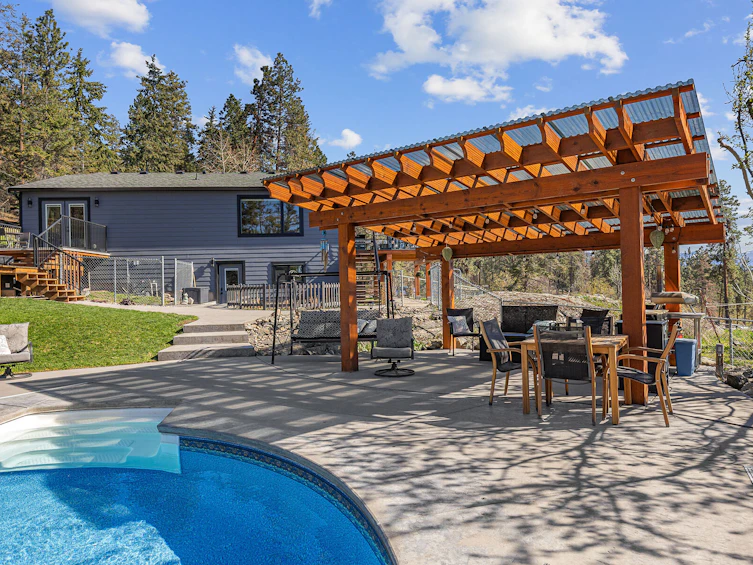 6025 Farmers Drive, Kelowna, BC, V1P 1A3 - 48