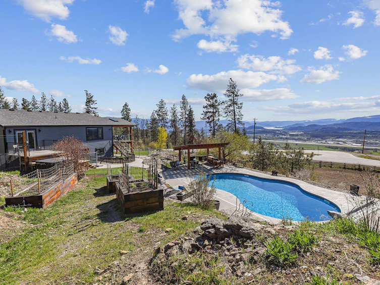 6025 Farmers Drive, Kelowna, BC, V1P 1A3 - 50