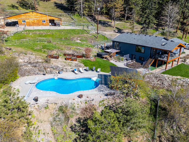 6025 Farmers Drive, Kelowna, BC, V1P 1A3 - 65