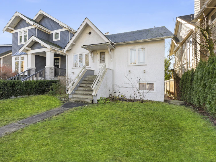 3782 W 37th Avenue, Vancouver, BC, V6N 2V9 - 6