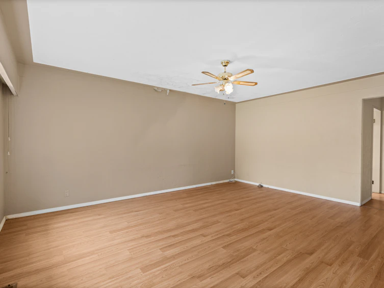 3265 Linwood Avenue, Saanich, BC, V8X 1E5 - 11