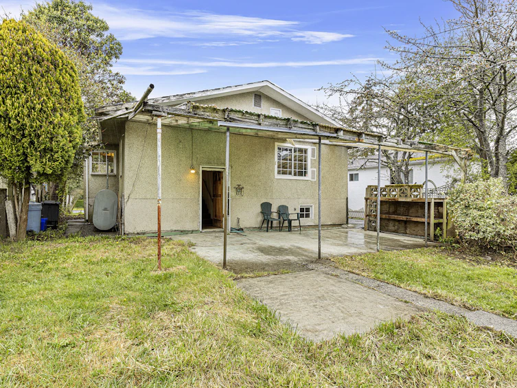 3265 Linwood Avenue, Saanich, BC, V8X 1E5 - 24