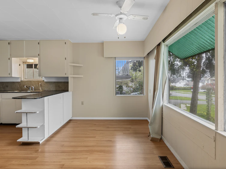 3265 Linwood Avenue, Saanich, BC, V8X 1E5 - 14