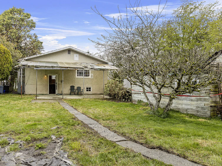 3265 Linwood Avenue, Saanich, BC, V8X 1E5 - 21