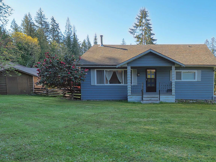 1106 A B Gladwin Trail Road, Roberts Creek, BC, V0N 2W4 - 2