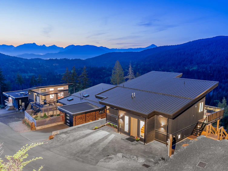 885 Rivendell Drive, Bowen Island, BC, V0N 1G0