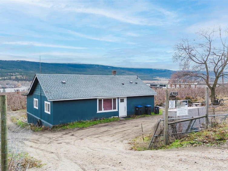 4295 Shanks Road, Kelowna, BC, V4V 1M3 - 11