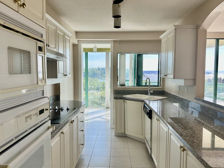 20C-338 Taylor Way, West Vancouver, BC, V7T 2Y1 - 11