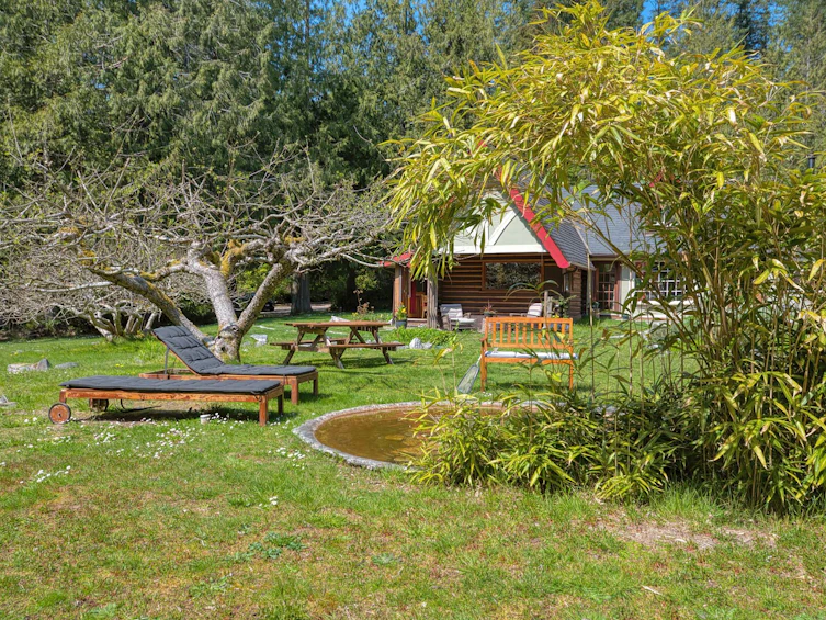 1546 Lockyer Road, Roberts Creek, BC, V0N 2W1 - 37