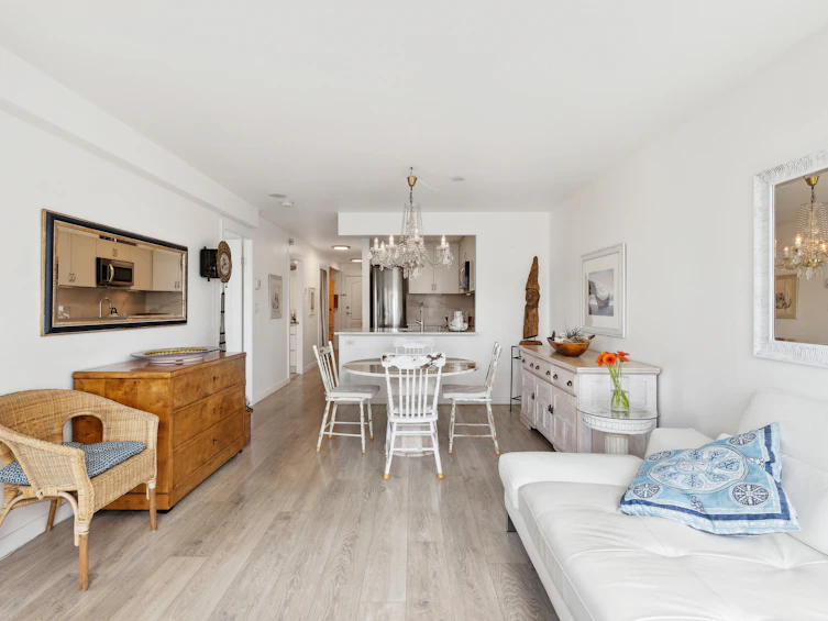 709-888 Pacific Street, Vancouver, BC, V6Z 2S6 - 9