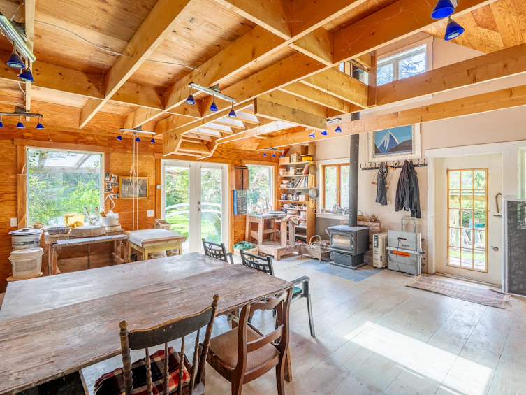 1531 Lockyer Road, Roberts Creek, BC, V0N 2W1 - 32