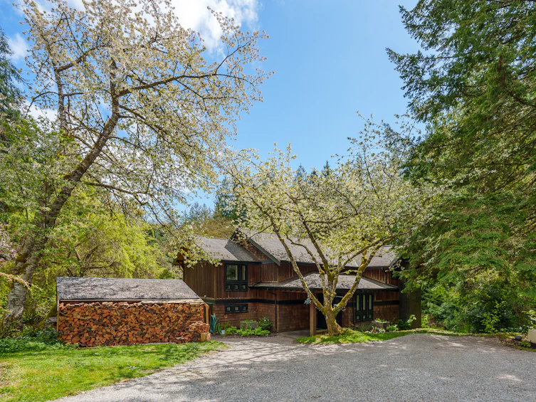 1531 Lockyer Road, Roberts Creek, BC, V0N 2W1 - 2