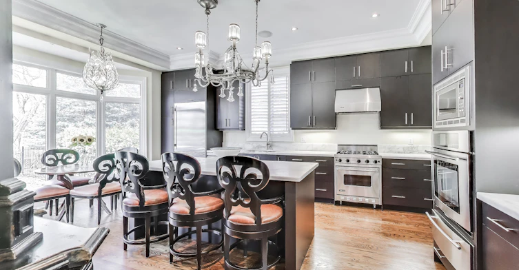 16 St Phillips Road, Toronto, ON, M9P 2N6 - 5